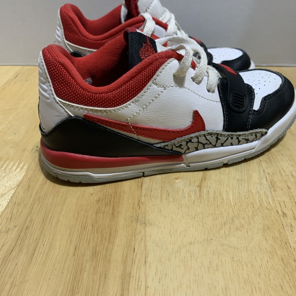 Nike Kids Sneakers White Black Red Low-Top 12c - Picture 3 of 9